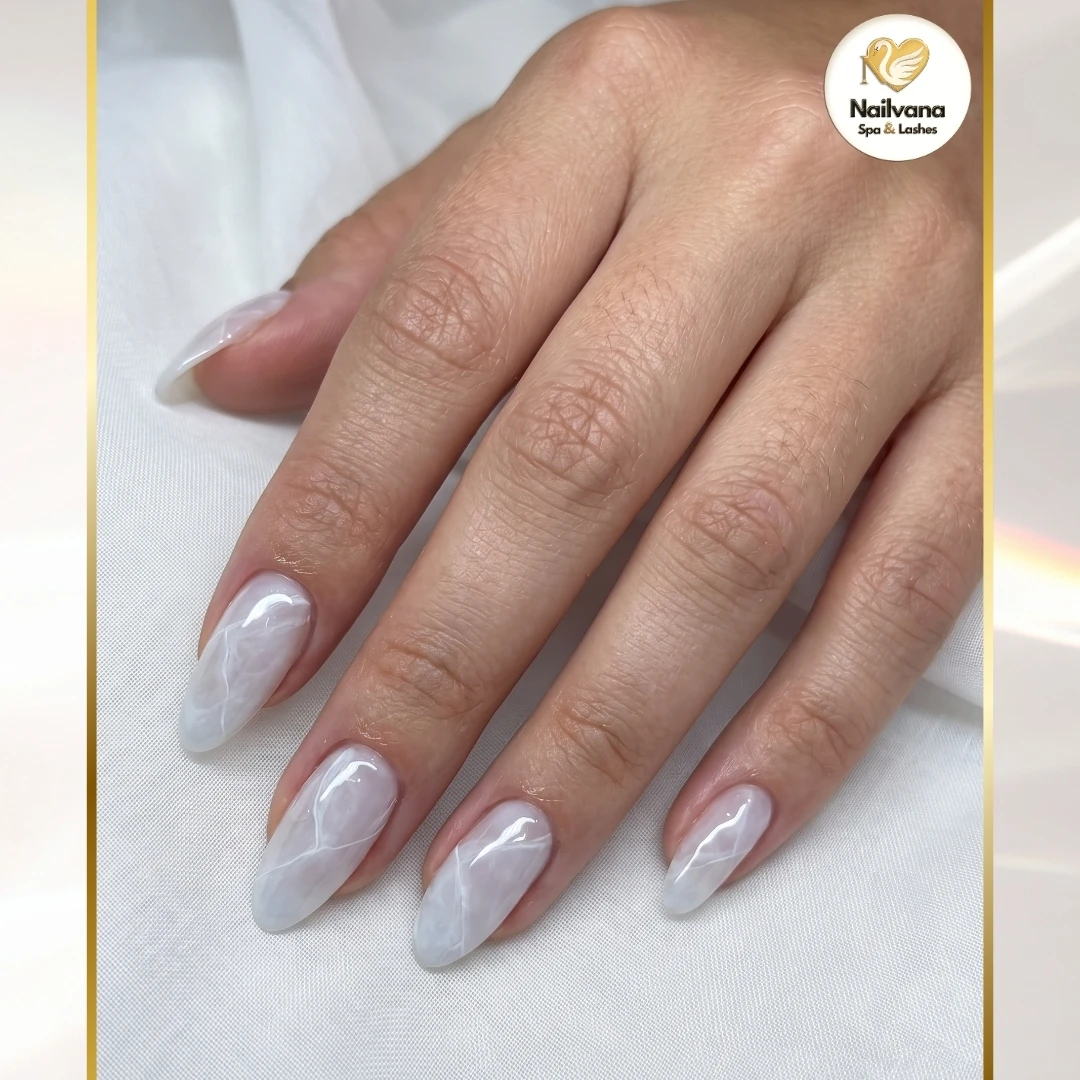 Happy nails